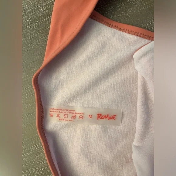 Bathing suit Medium - Picture 2 of 3